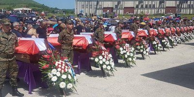 Pokopano 16 Hrvata ubijenih u Bikoši kod Travnika: ‘Ono za što su oni umrli, mi danas želimo živjeti’