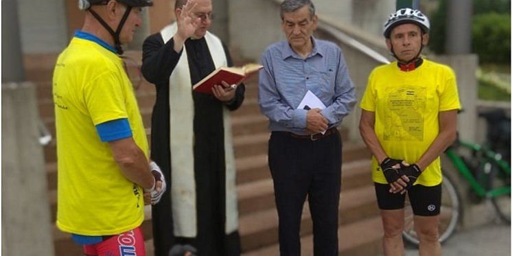 Humanitarna biciklijada krenula prema Vatikanu
