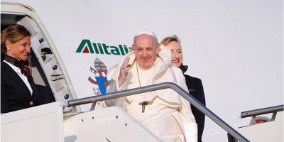 Papa otputovao u Afriku