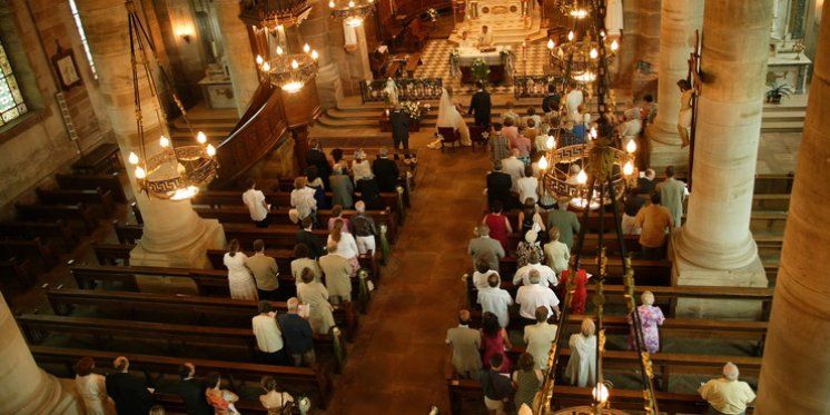 Odredbe i upute o liturgijskim slavljima i okupljanjima vjernika