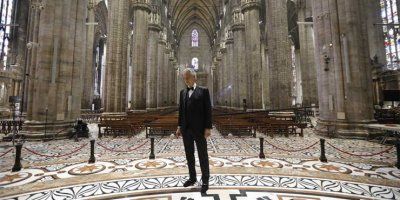 &quot;Muzika za nadu&quot;: Bocelli zapjevao za Uskrs u praznom milanskom Duomu