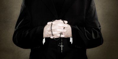 Molimo zajedno krunicu za posvećenje svećenika