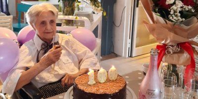 Baka Anka proslavila 100. rođendan