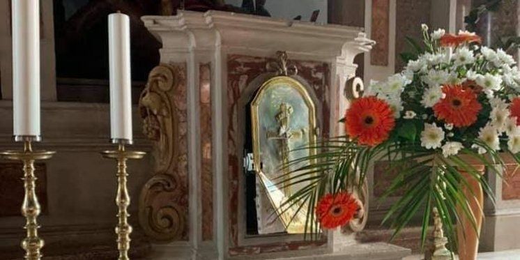 Opljačkana, devastirana i oskvrnuta župna crkva Sv. Mihovila arkanđela u Jelenju