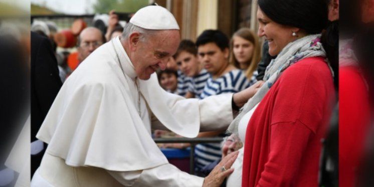 Papa Franjo: Svijet bez majki nema budućnosti