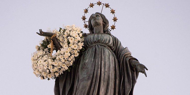 Papa Franjo otkazao čašćenje kipa Bezgrešne na Španjolskom trgu