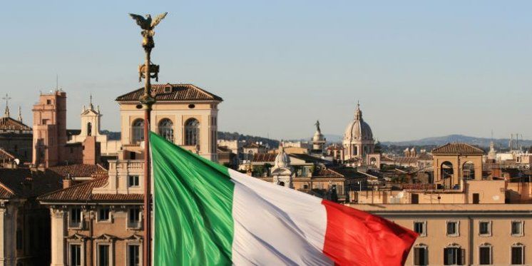 Kardinal Bassetti: Italiji prijete dvije pandemije