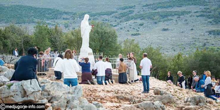 Molitvena priprema za krizmu u župi Međugorje