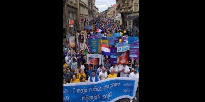 FOTO Na tisuće građana na ‘Hodu za život‘ u Zagrebu: Mnoštvo obitelji s djecom i mladih  