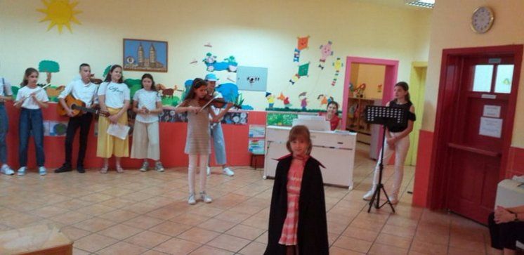 Posjet osnovne glazbene škole Brotnjo vrtiću „Sv. Mala Terezija“