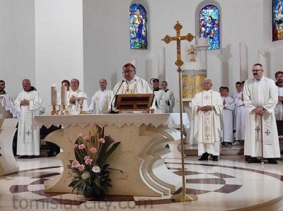 Kardinal Vinko Puljić u Tomislavgradu: “Ne znam je li gori bio taj bezbožni ateizam ili današnji bezdušni kapitalizam