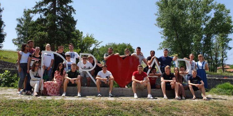 Mladi zajednice “Nanovo rođeni” dovršili Nestorovo hodočašće od Trubara do Drvara