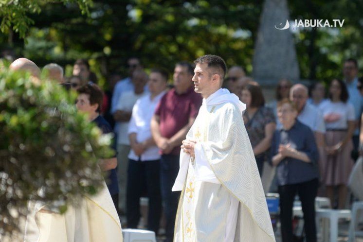 Fra Luka Ćorić proslavio Mladu misu