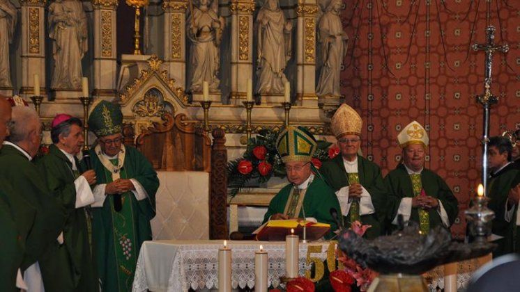 Nadbiskup Luigi Pezzuto u sarajevskoj katedrali proslavio svoju zlatnu Misu