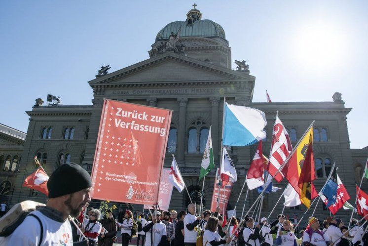 Poruka nadbiskupa Viganòa na velikim demonstracijama u Švicarskoj