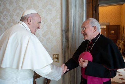 Papa primio apostolskog vizitatora za župu Međugorje mons. Cavallija