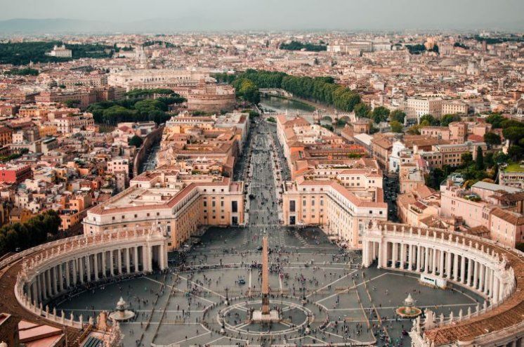 Vatikan počinje s pripremama za Svetu godinu 2025.
