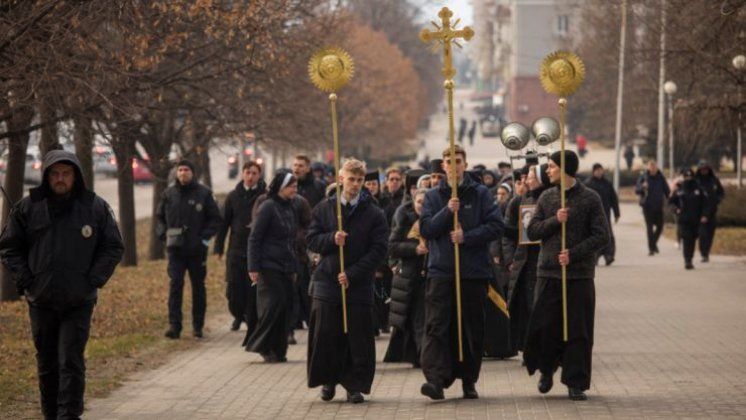 Snažni prizori iz Ukrajine: Grkokatolički redovnici i redovnice hodočastili na jugoistok zemlje