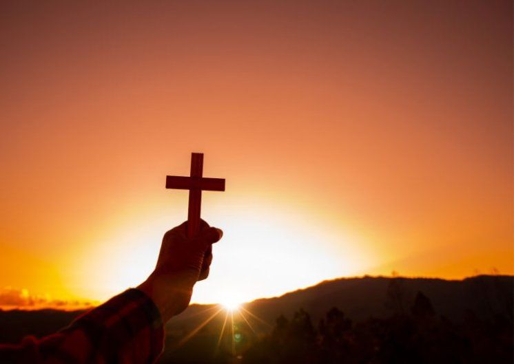 MOLITVA RAŠIRENIH RUKU Od Mojsijevih do Isusovih ruku na križu