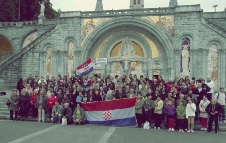 U Hrvatskoj katoličkoj misiji Mittelbaden na Uskrs slavljeno čak 13 misa!