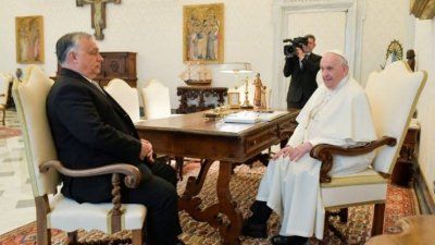Orban se susreo s papom Franjom: ‘Vjerujemo kako je obitelj danas najvažnija zajednica’