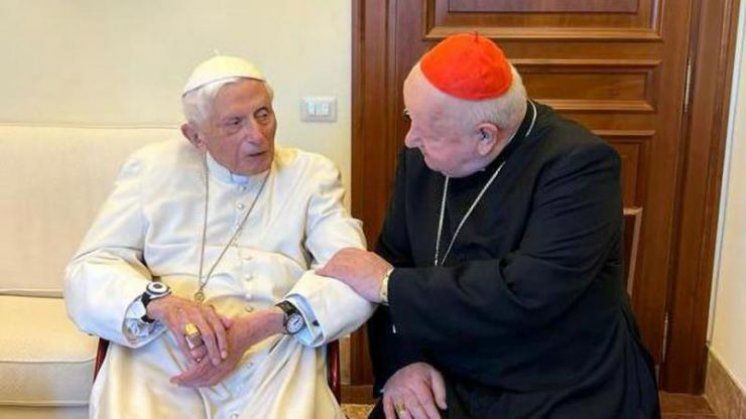 Dugogodišnji tajnik Sv. Ivana Pavla II. posjetio Benedikta XVI.