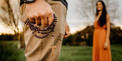 Bog za velike stvari izabire muškarca, a za nemoguće ženu