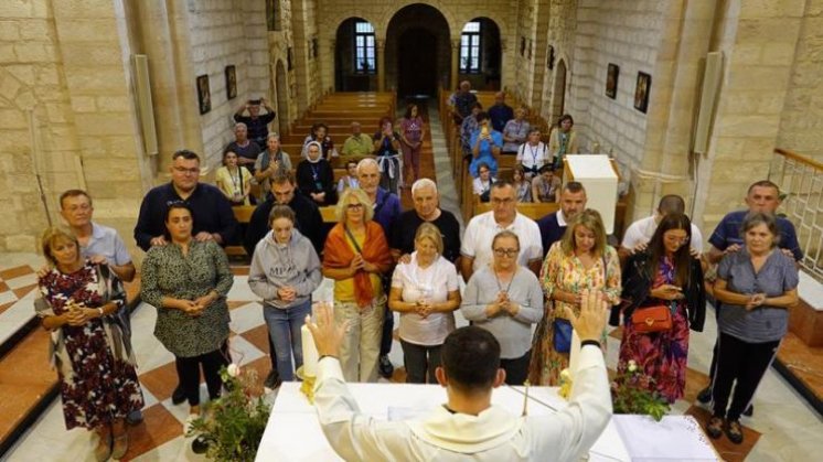 Devet katoličkih parova obnovilo bračne zavjete