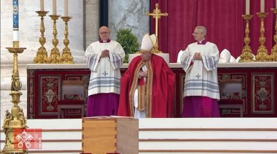 Papina homilija na sprovodnoj misi za papu emeritusa Benedikta XVI.: Neka tvoja radost bude potpuna kad konačno i zauvijek čuješ njegov glas!