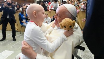 Papa Franjo se u Vatikanu susreo sa 7500 dječaka i djevojčica iz cijelog svijeta