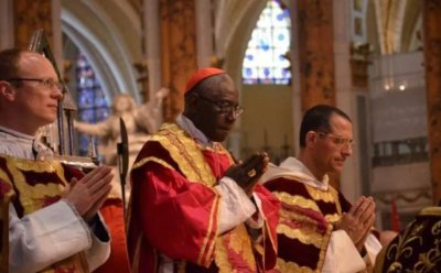 Kardinal Sarah: Zašto je liturgija postala bojno polje u Crkvi?