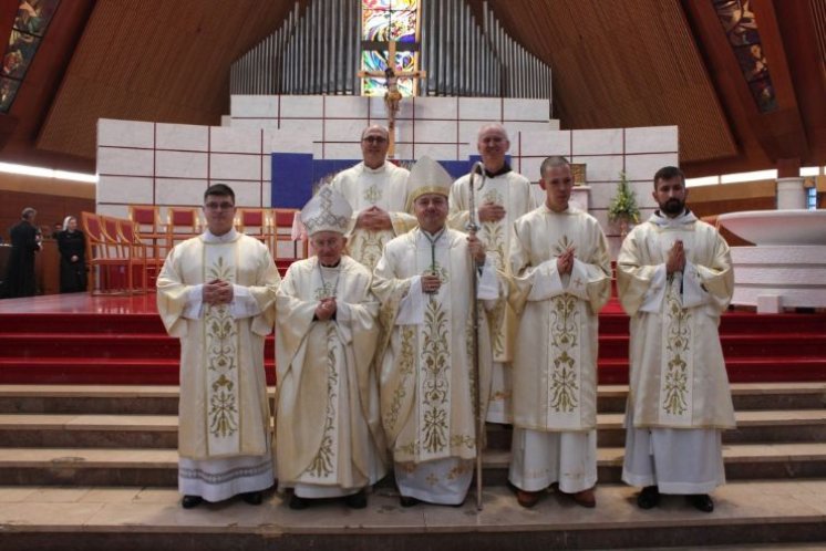 U Mostaru zaređena trojica novih đakona