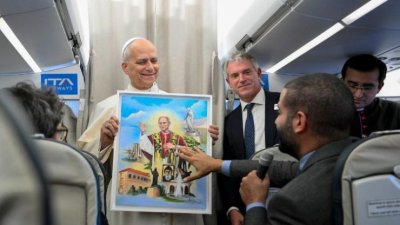 Papa Lav XIV. na letu iz Libanona: „Mislio sam se povući, ali predao sam se Bogu“