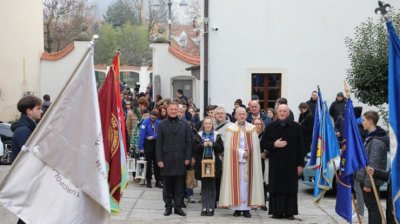 Betlehemsko svjetlo mira uneseno u Bogoslužni prostor bl. Alojzija Stepinca