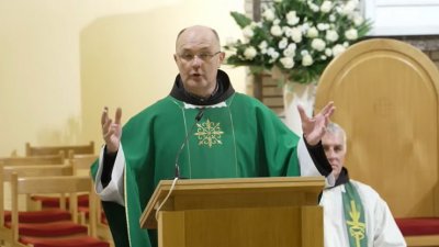 Fra Mario Knezović: "Prvo je na zemlji đavao napao ženu i to čini do danas, evo i zašto'