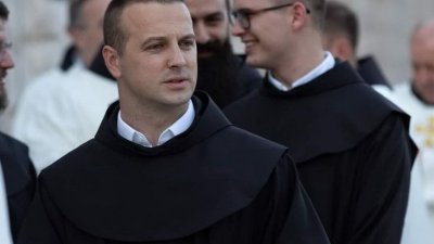 FRA MARIN MIKULIĆ: Preporučam svim političarima i moćnicima koji su ukrali i onima koji još uvijek kradu da vrate ukradeno, jer ono se mora vratiti &ndash; ako se ne vrati, nema spasenja