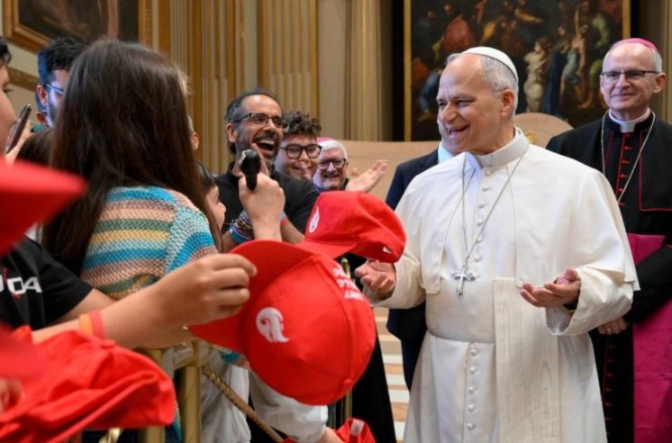 Papa Lav XIV. krizmanicima: Recite &bdquo;da&rdquo; Isusu u svijetu koji nas želi udaljiti od njega