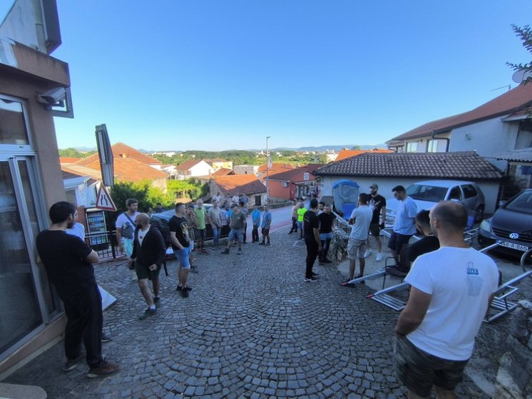 HERCEGOVAČKO GOSTOPRIMSTVO: VOLONTERI I MJEŠTANI BIJAKOVIĆA ZA NAJSLABIJE