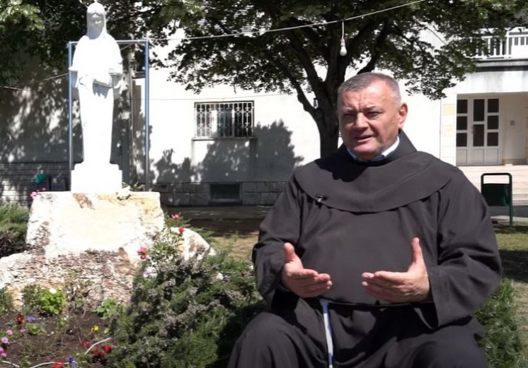Fra Danko Perutina o ozdravljenju u Međugorju: 'Žena je imala karcinom i nisu mogli imati djece, a onda se dogodilo nešto na 12. postaji na Križevcu'