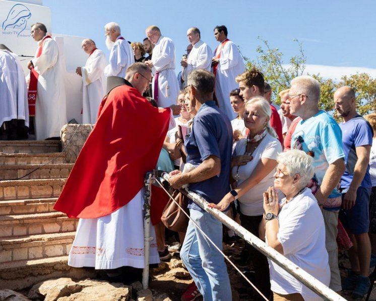 Proslavljen &bdquo;Križevac&ldquo; u Međugorju SNAŽNE PORUKE S KRIŽEVCA