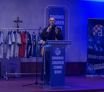 Fra Mario Knezović na Plavoj noći u Čitluku: "Pravi dinamovac treba uvijek pozdravljati s Hvaljen Isus i Marija"