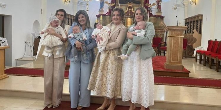 Četiri sestre isti dan krstile svoje četvero djece