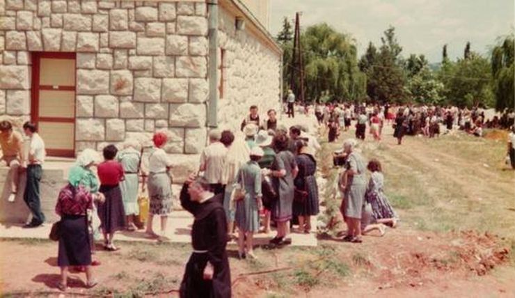 medjugorje-misa-stare-slike-15.jpg